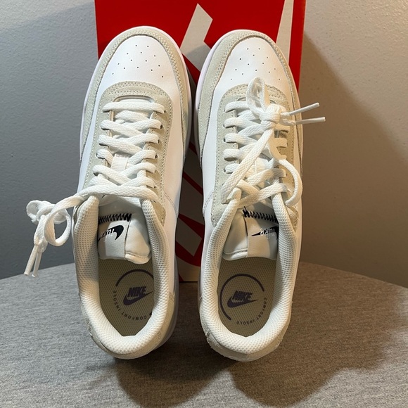 Nike Court Vintage PRM White/Metallic Copper Women’s Size 8 CW1067-102 - Picture 8 of 11